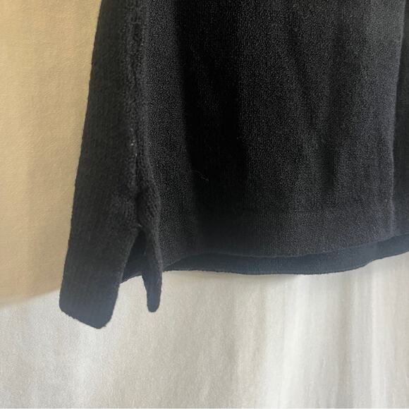 St John Basic Black Crop Top Womens Size Large Knit Scoop Neck Staple Basic Edgy - Picture 4 of 9